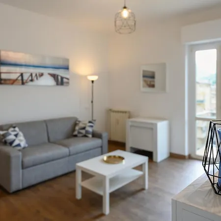 Διαμέρισμα Golfo Dei Poeti Holidays *